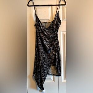 Blue Blush, Snake-Print Dress, Large, EUC